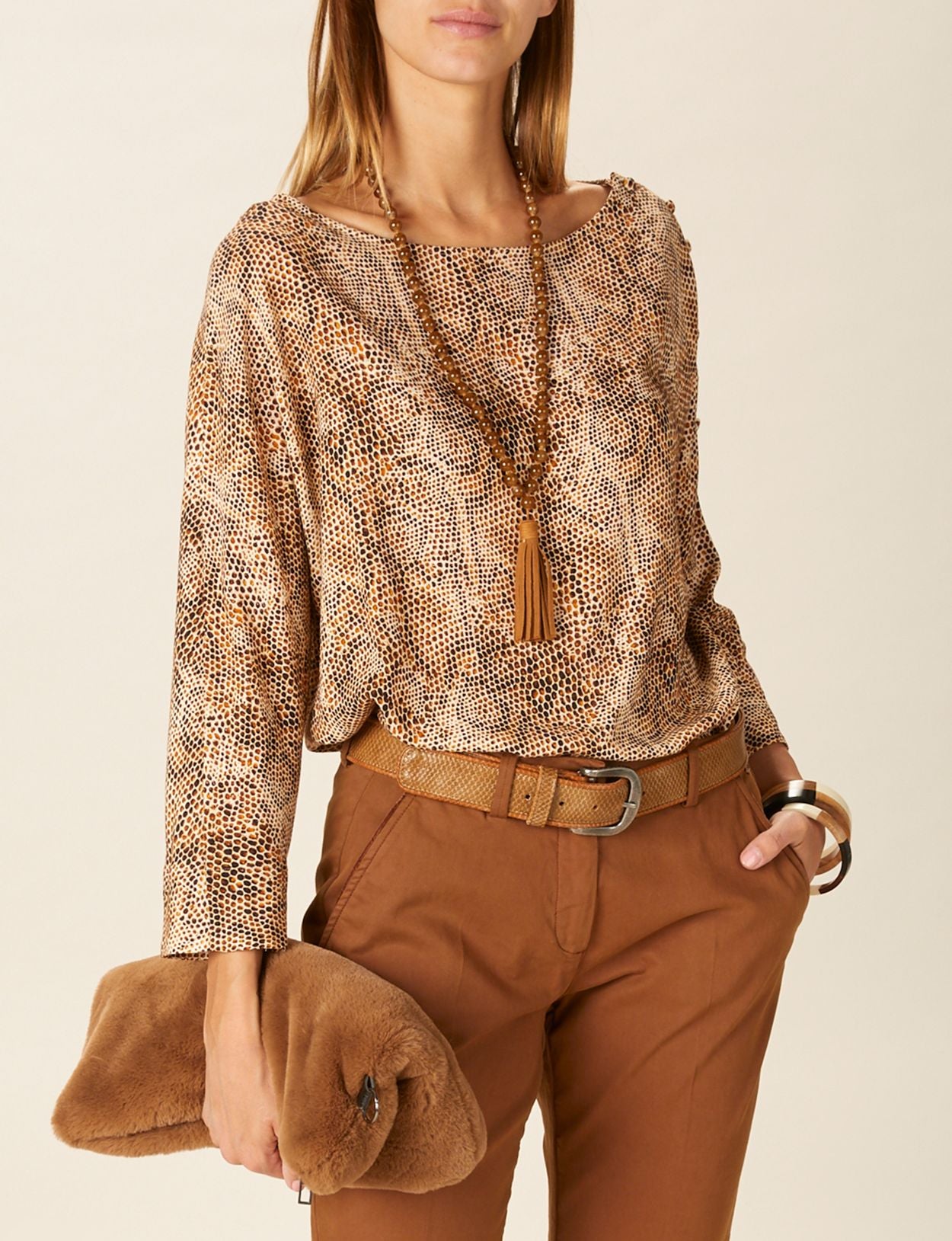 Vrouw Bootnek Popover Shirt In Bruin