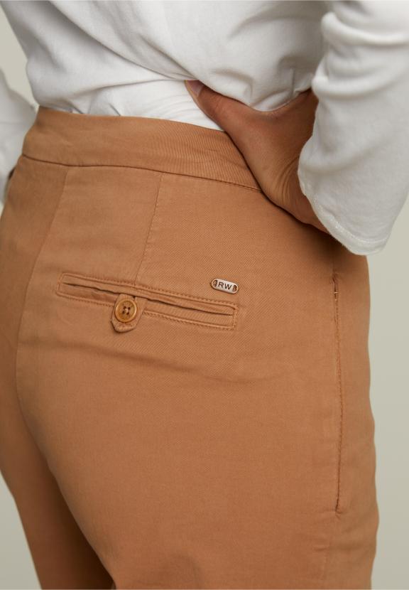 Pantalon taille haute marron avec poches passepoilées